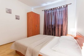 Apartment Krešo with Balcony, Croatia, Zaravecchia, Zara