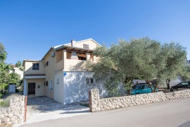 Apartment Krešo with Balcony, Croatia, Zaravecchia, Zara