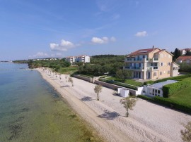 Apartments Citrine on the beach, Croatia, Zaravecchia, Zara