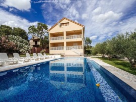 Moderna casa vacanze con piscina a Kakma, Croatia, Polača, Zara