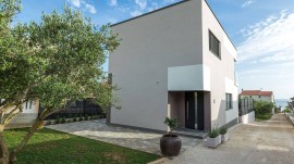 Villa für 8 Personen (120 m²) in Pakostane