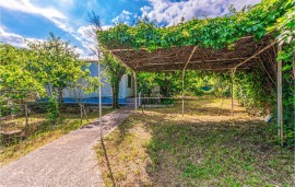 Casa vacanza per 4 persone con giardino