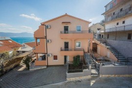 Appartamento di due stanze con terrazzo e vista mare Mastrinka, Bua - Čiovo (A-22976-b)