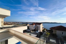 New built Villa Oasis. Spacious 5-bedroom villa in charming Trogir with Ac, Wifi, Croatia, Traù, Ciovo