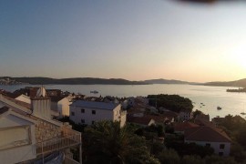 Bellissimo appartamento per due persone con vista mare a Trogir vicino alla spiaggia, Croatia, Okrug Gornji, Ciovo