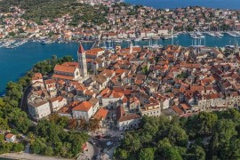 Apartment Sarah - One apartment house with pool, Croatia, Traù, Ciovo