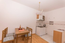 Apartments Mastelić - One Bedroom Apartment with Balcony and Sea View, Croatia, Traù, Ciovo