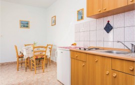 Appartamento vacanze per 4 persone con terrazza, Croatia, Kornic, Krk (Croazia)