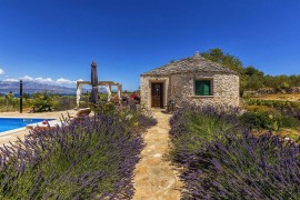 Autentica casa magica dell'isola Bunja