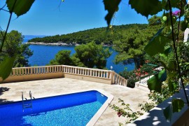 Villa Sunny mit Pool, am Strand