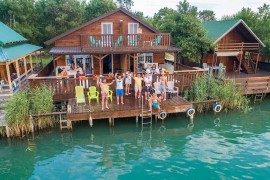 Popolare appartamento di lusso Hakuna Matata situato sul fiume Bojana vicino al mare, Montenegro, Donji Štoj, Dulcigno