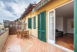 Your Florence Gem - Ponte Vecchio Flat w/ Terrace