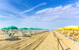 Appartamento a bordo piscina con accesso alla spiaggia