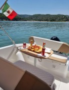 Rifugio sul mare con aria condizionata, terrazza e giardino