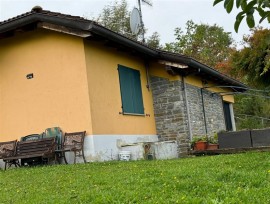 Villino In vendita a  Berceto con vista sconfinata sulla valle