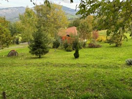 Villino In vendita a  Berceto con vista sconfinata sulla valle