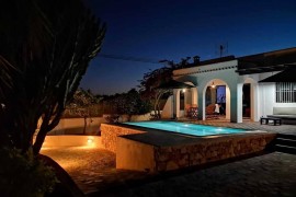 Bella Villa con ampio giardino e piscina nella città di Ibiza., Spain, Ibiza Città, Ibiza Sud