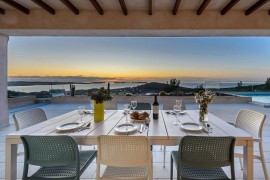 Villa Getaway: 250mq, vicino alla spiaggia di s'Arenal, Spain, Cala Saladeta, Sant Antoni de Portmany