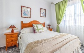 Accogliente appartamento 2BR: WiFi, A/C, Terrazza, 900m dalla spiaggia, Spain, El Palo (Málaga), Malaga
