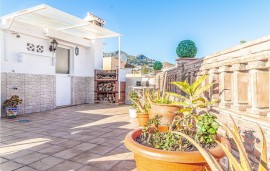 Accogliente appartamento 2BR: WiFi, A/C, Terrazza, 900m dalla spiaggia, Spain, El Palo (Málaga), Malaga