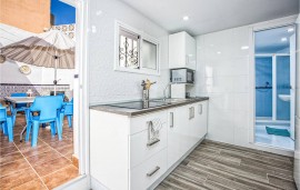 Appartamento di 90 mq sulla spiaggia con aria condizionata e terrazza, Spain, El Palo (Málaga), Malaga