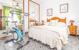 Accogliente appartamento 2BR: WiFi, A/C, Terrazza, 900m dalla spiaggia, Spain, El Palo (Málaga), Malaga
