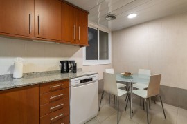Appartamento vacanze per 11 persone con balcone, Italia, Barcelona Centre, Barcellona