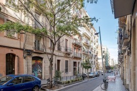 Guestready - Bright home near Montjuïc, Italia, Barcelona Centre, Barcellona