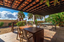 Villa Aurora with Heated Pool, Spain