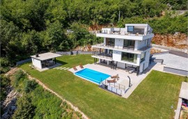 Casa vacanza per 11 persone, Croatia, Comune di Mattuglie, Abbazia Croazia