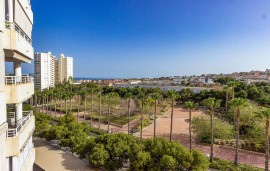 Beatitudine sulla spiaggia: Appartamento moderno con piscina e parcheggio, Spain, El Cabo de las Huertas, San Juan Playa