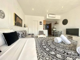 Riscal 6 by United Renters, El Barrio, Alicante