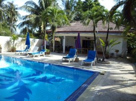 Bungalow für bis zu drei Personen mit Wohnraum und Badezimmer, Thailand, Provincia di Phuket