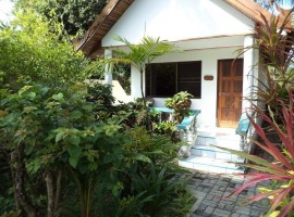 Bungalow für bis zu drei Personen mit Wohnraum und Badezimmer, Thailand, Provincia di Phuket