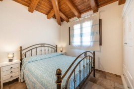 Holiday Home Mattia House with Mountain View, A/C, Garden & Terrace, Italia