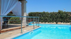 Vacanza a Budoni: 70mq, WiFi, parcheggio, aria condizionata, piscina privata e accesso alla spiaggia, Italy, Porto Ainu, Baia Sant'Anna