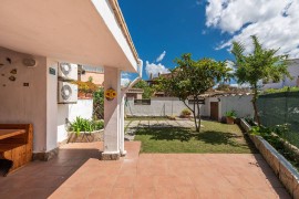 Casa vacanze sulla spiaggia con giardino, terrazza e Wi-Fi; Parcheggio disponibile, Animali domestic, Italia, Sant'Andrea Cagliari, Campidano