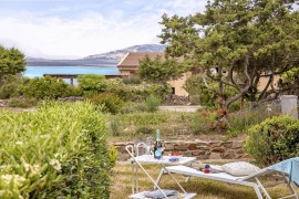 Apartment 'Il Pesce Innamorato - Stintino' with Sea View & Garden, Italia, Stintino, Nurra