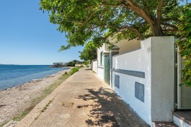 Casa vacanze 'Villa Ondina Carloforte' vicino alla spiaggia con terrazza e Wi-Fi, Italia, Carloforte, Provincia di Carbonia-Iglesias