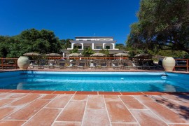 Appartamento per le vacanze 'Villa Mula 3' con vista sul mare, Wi-Fi, terrazza e piscina condivisa, Italia, Orosei, Provincia di Nuoro