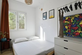 Casa vacanze 'Naked House' con vista sulle montagne, Wi-Fi e aria condizionata, Italia, Torre di Bari, Provincia di Ogliastra