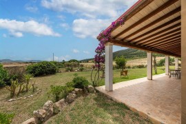 Villa 'Le Vigne' vicino al mare con giardino e terrazza, Italia, Porto Pino, Provincia di Carbonia-Iglesias