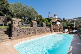 Casa vacanze 'Bados' con vista sulle montagne, piscina e aria condizionata, Italy, Dorgali, Golfo di Orosei