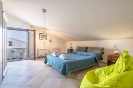 Appartamento 'Clhome Elegant Rooftop with Terrace' con terrazza e aria condizionata, Italy, Alghero, Provincia di Sassari