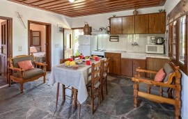 Casa vacanza per 4 persone con giardino, Greece, Agios Andreas, Kynouria