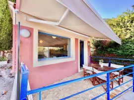 Barbati Verde Beach House with pool, Greece, Mparmpati, Corfù
