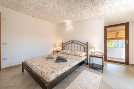 Casa vacanze 'Villa Eleonora Residence App To 3' con piscina in comune, Wi-Fi, Italia