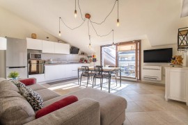 Appartamento 'Clhome Elegant Rooftop with Terrace' con terrazza e aria condizionata, Italia, Alghero, Provincia di Sassari