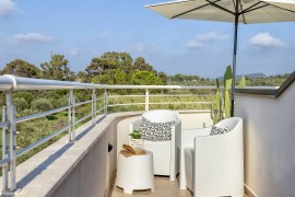 Appartamento 'Clhome Elegant Rooftop with Terrace' con terrazza e aria condizionata, Italia, Alghero, Provincia di Sassari