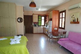 Villa per 2 Persone + 1 Bambino ca. 45 qm in Petra, Lesbos, Greece, Petra, Lesbo